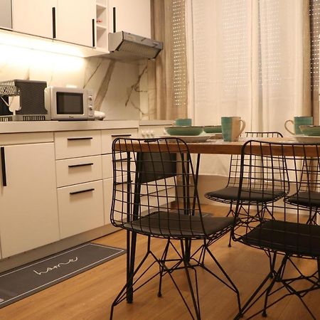 Pine Apartment Tirana Buitenkant foto