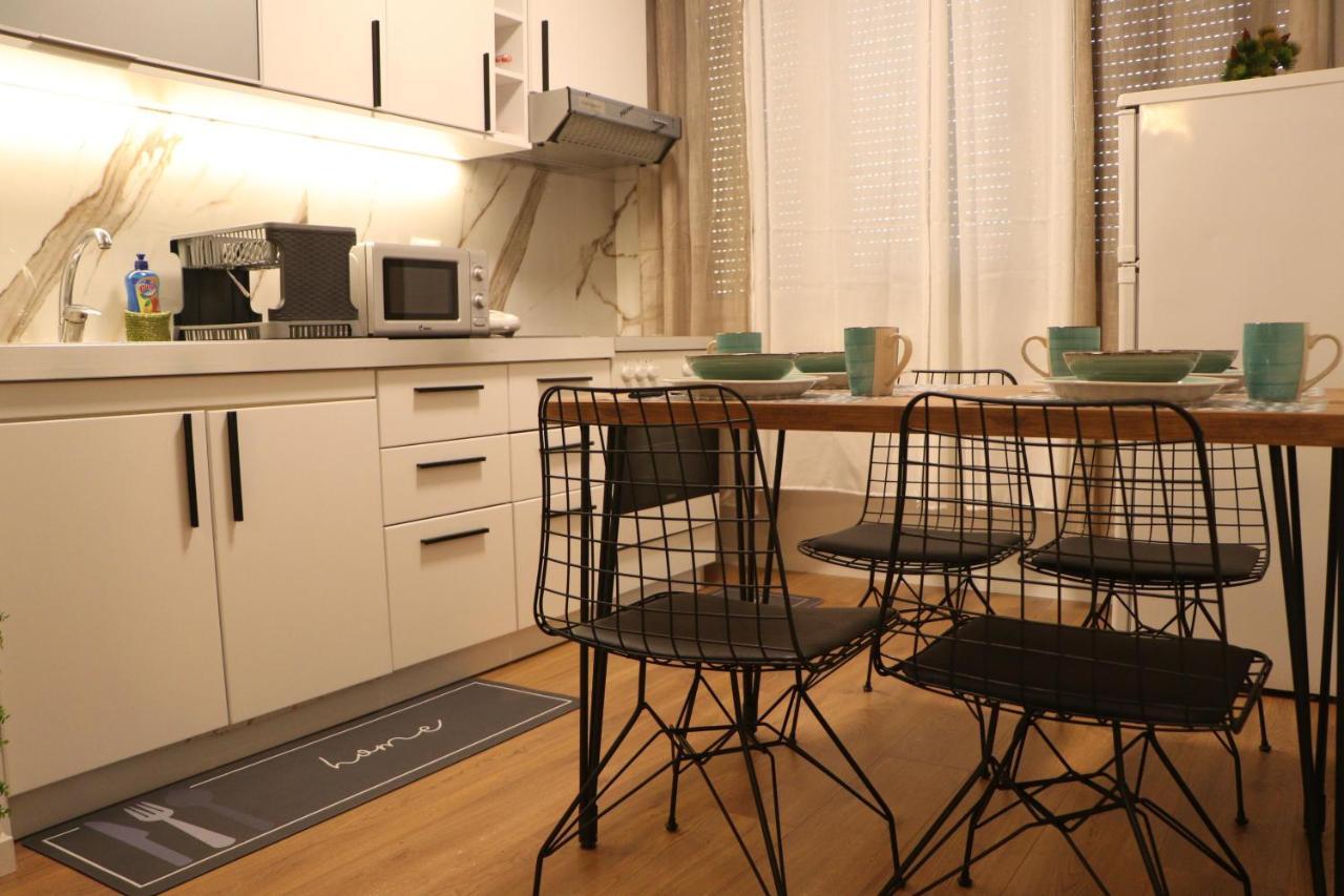 Pine Apartment Tirana Buitenkant foto